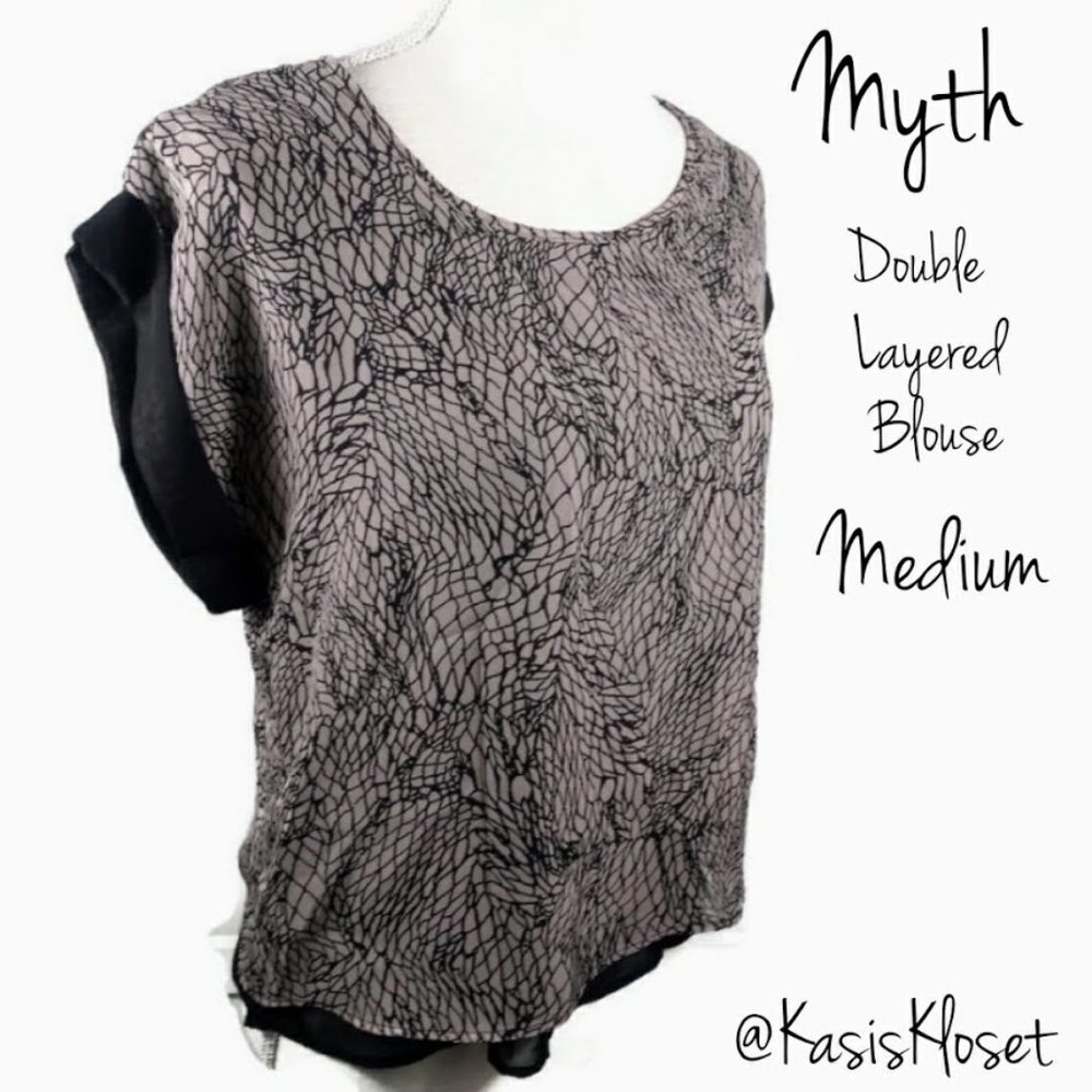Myth Geometric Blouse Medium Black Gray